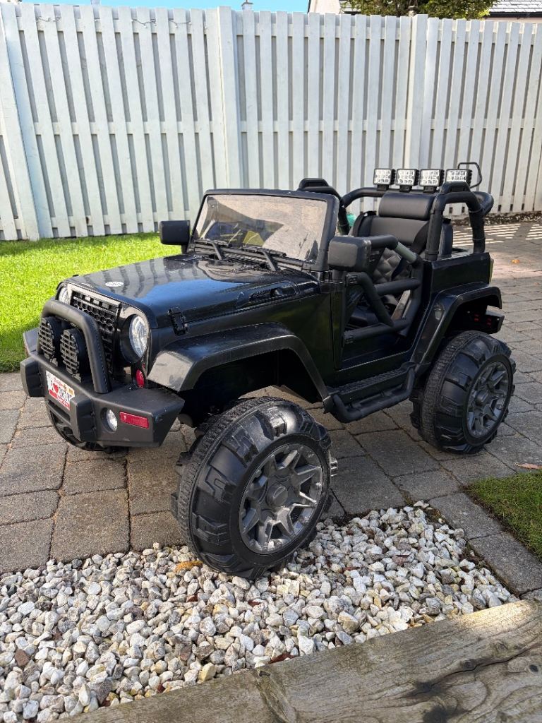 Black Electric Ride-On Jeep for Kids – Good Condition