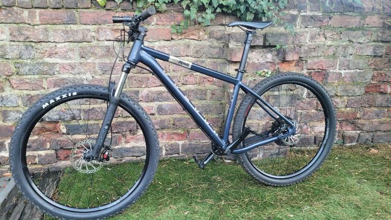 Voodoo Braag. 19" Frame / Large.