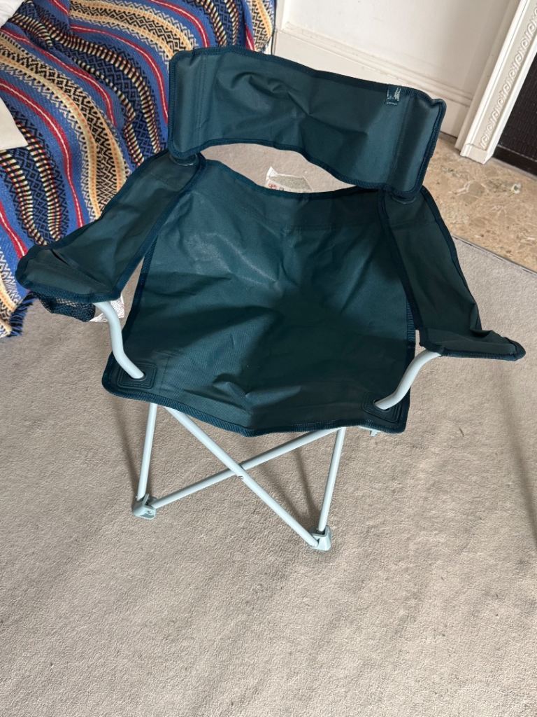 Comfortable folding camping chair