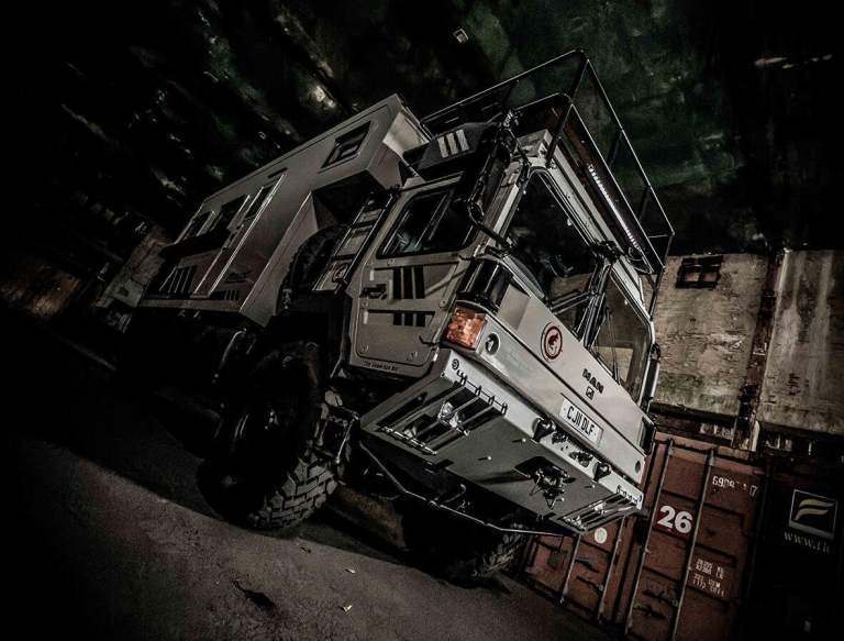 2011 MAN HX60 MAN OVERLANDER CUSTOM OVER LANDER / MOTORHOME / CUSTOM Diesel Automatic