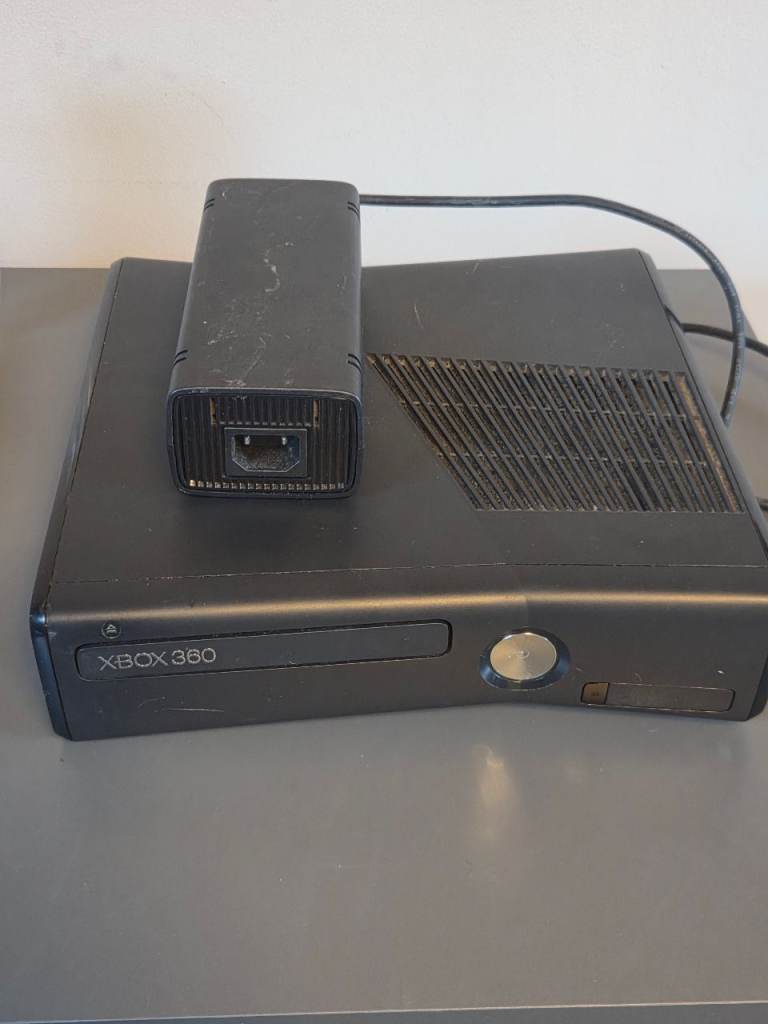 xBox 360 Console - please read description