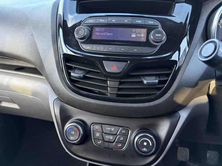 2016 Vauxhall Viva 1.0i SL Hatchback 5dr Petrol Manual Euro 6 (75 ps) Hatchback Petrol Manual