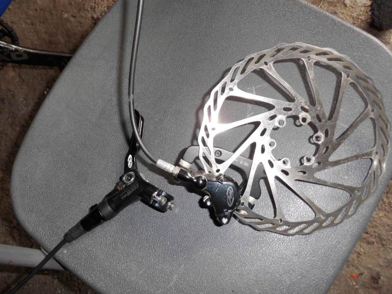 avid elixir cr mtb brakes rear!!