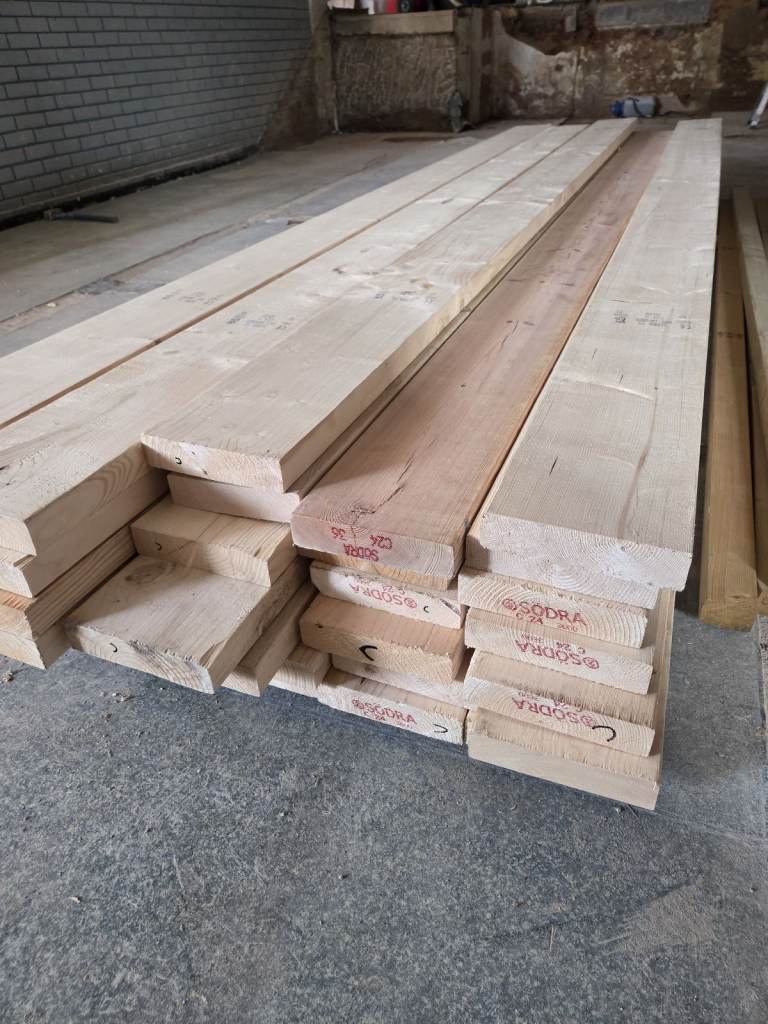 8 x 2 (195x45mm) C24 sawn timber @ 3600mm 