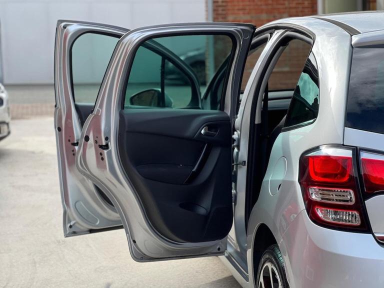 CITROEN C3 1.2 PureTech Platinum Euro 6 5dr 2016