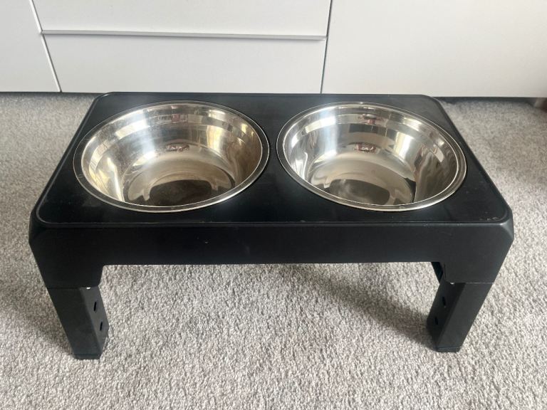 Dog bowls and adjustable stand brand new