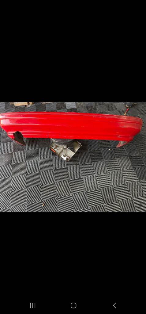 Ford sierra sapphire rear bumper (damaged)