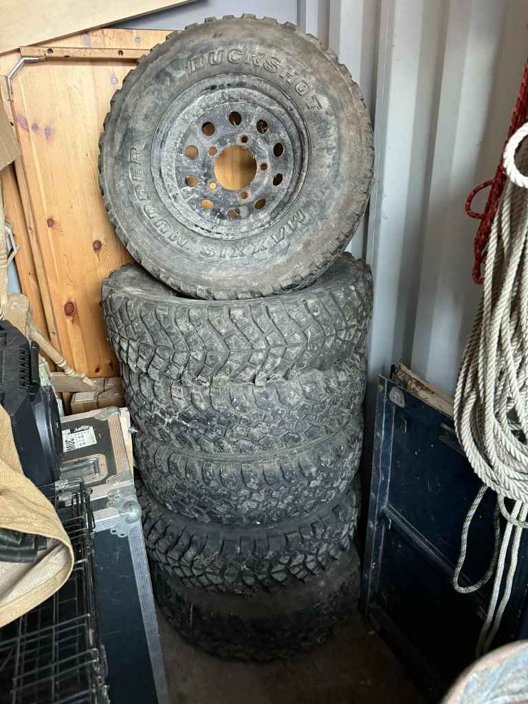 Land Rover Tyres 