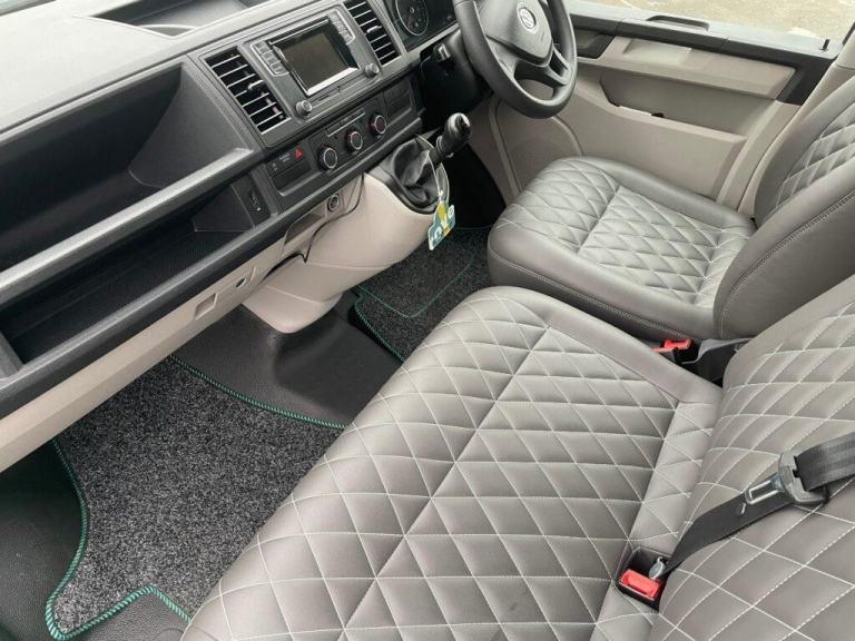 Volkswagen Transporter T28 Camperking 4 berth 5 belt Rock & Roll bed camperv