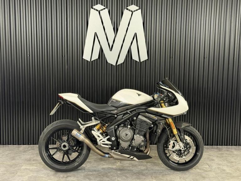2022 Triumph Speed Triple 1200 1200 RR Naked Petrol Manual X-ring Euro 5