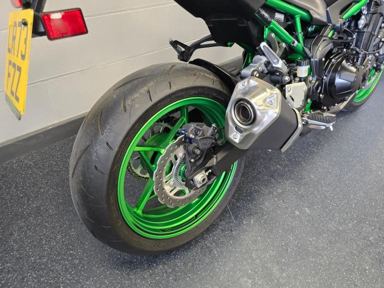 Kawasaki Z900 ZR 