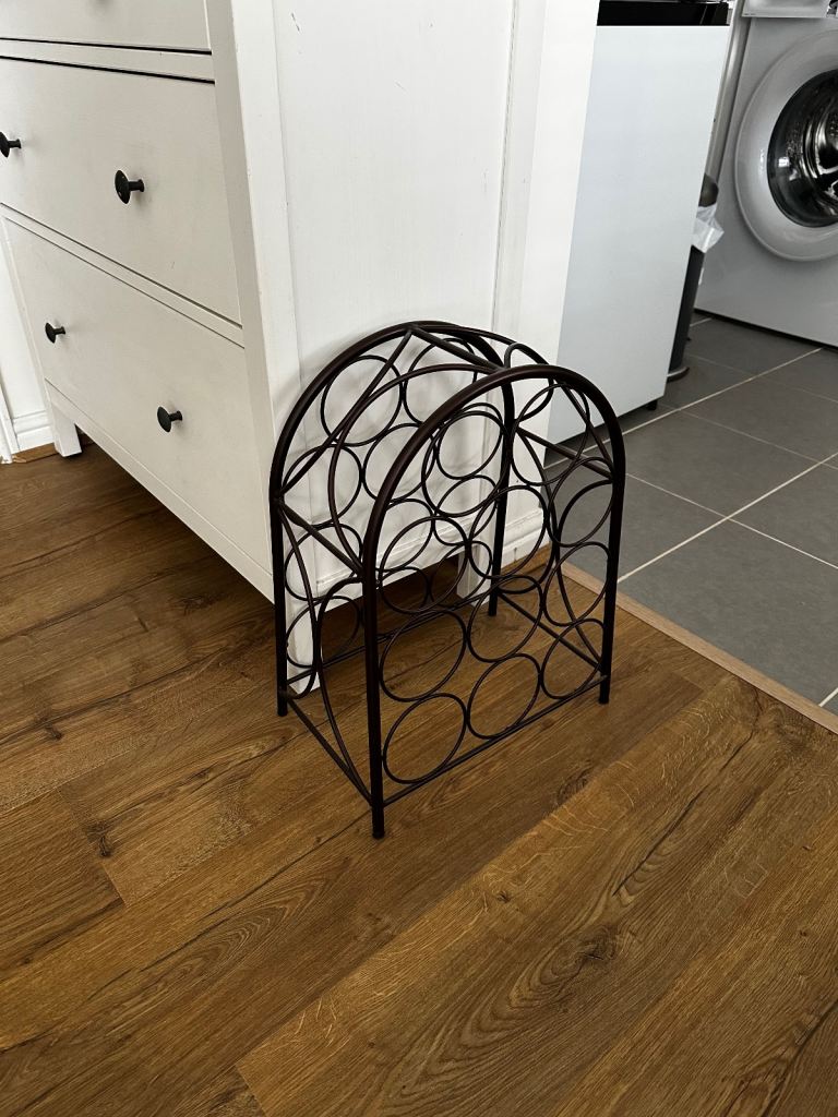 Metal Wine Rack 11 Bottles Capacity 