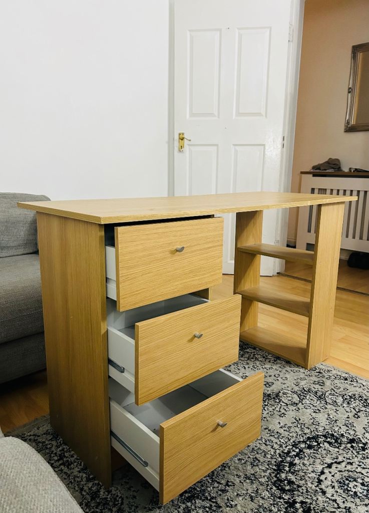 Desk birch perfect condition free delivery depending on location!!
