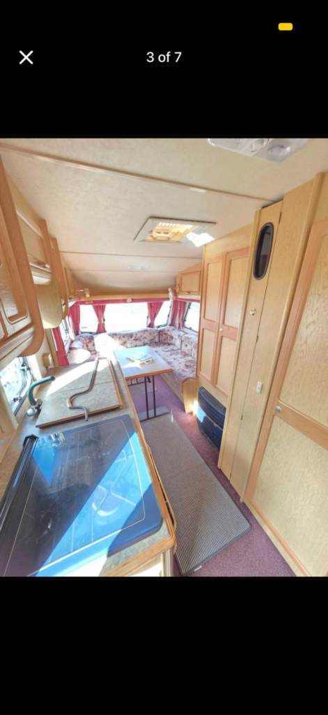 Clean caravan for sale