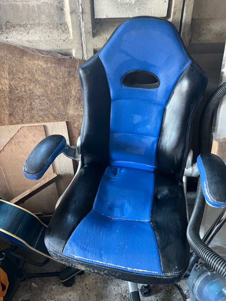 Gaming chair