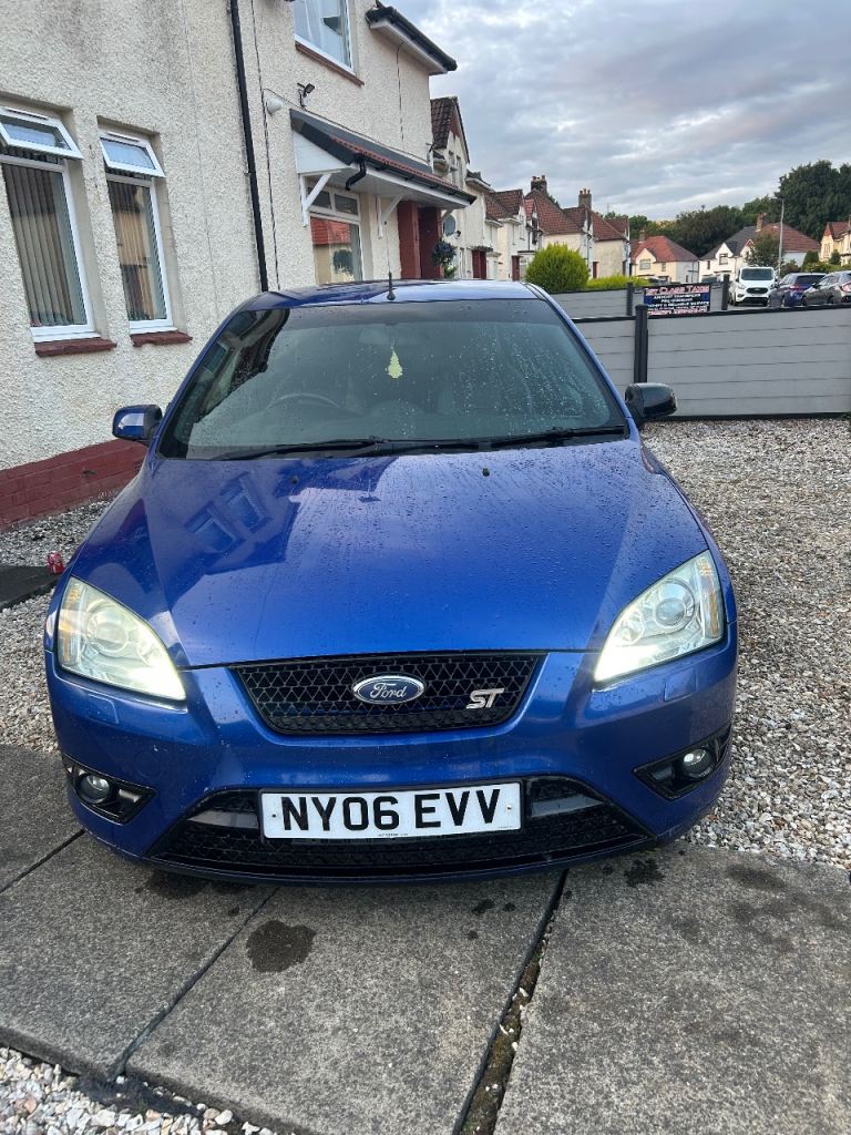 Ford, FOCUS, Hatchback, 2006, Manual, 2522 (cc), 3 doors