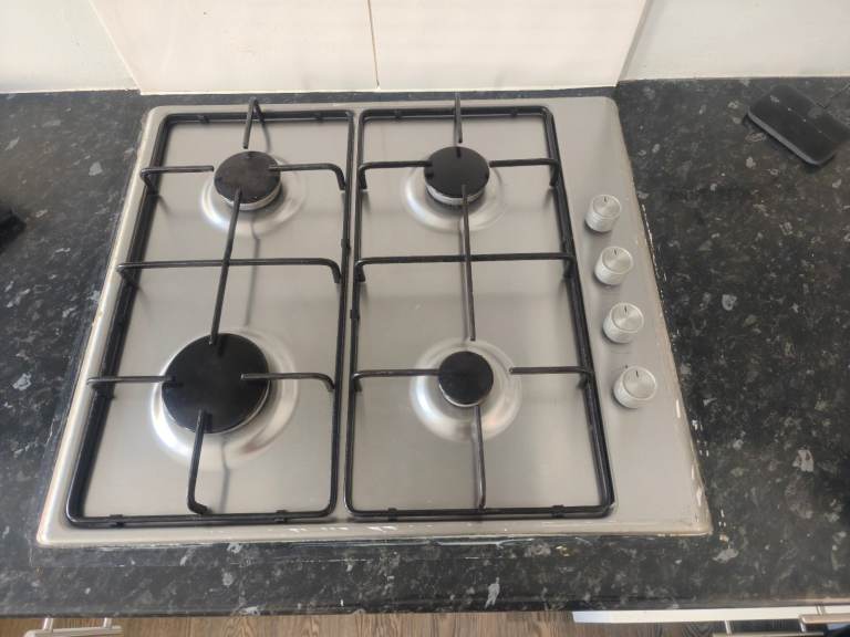Silver Gas Hob with 4 Burners – Good Condition