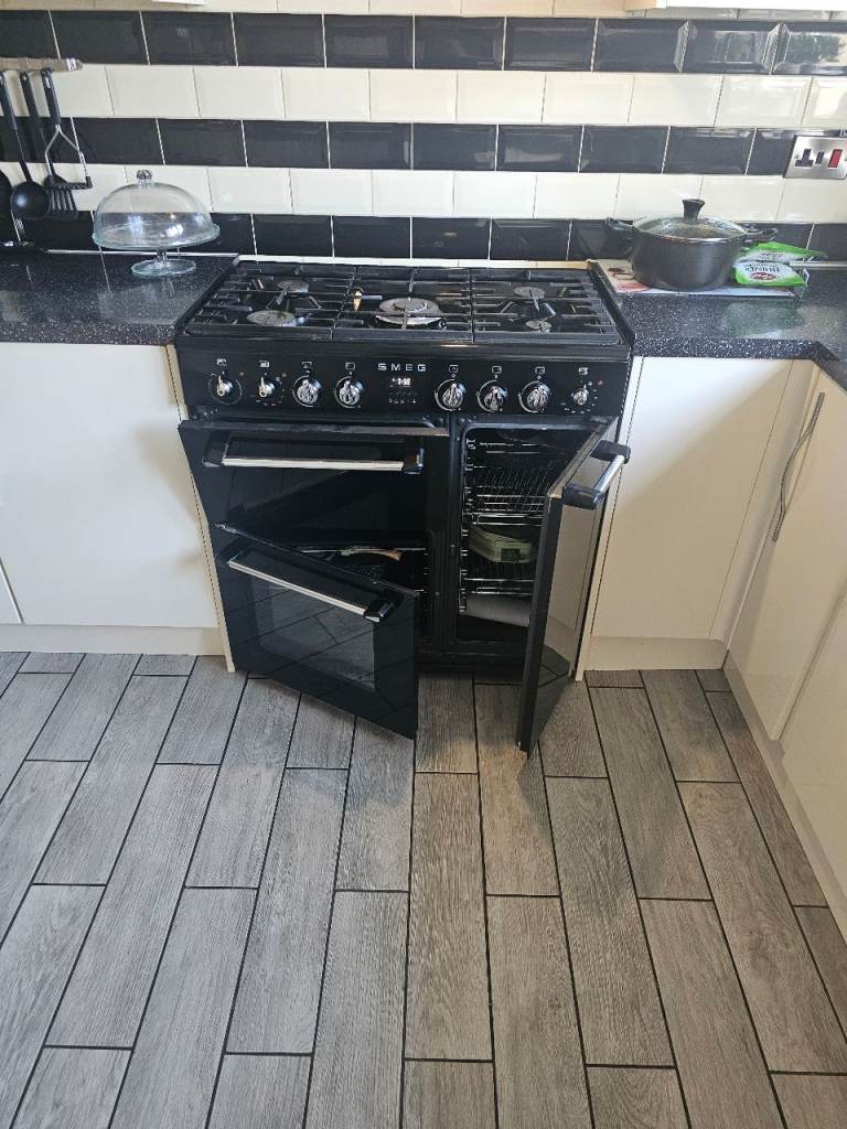 5 hob gas cooker
