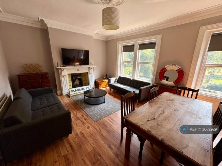 4 bedroom flat in Osborne Avenue, Newcastle Upon Tyne, NE2 (4 bed) (#3072929)