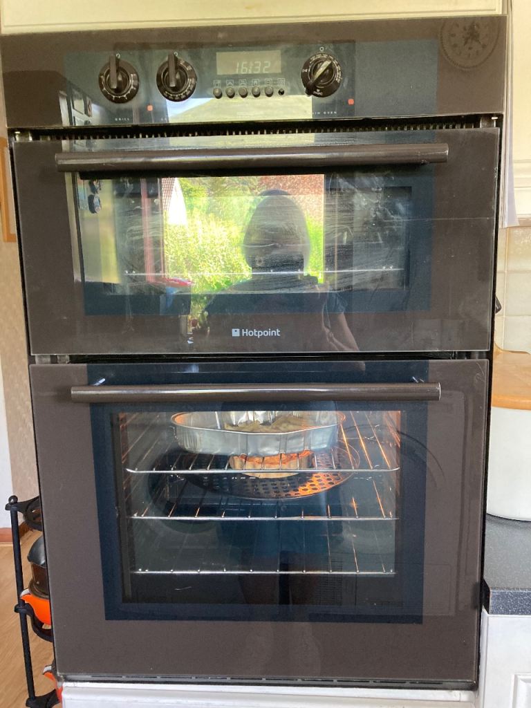 Hotpoint built in double oven 