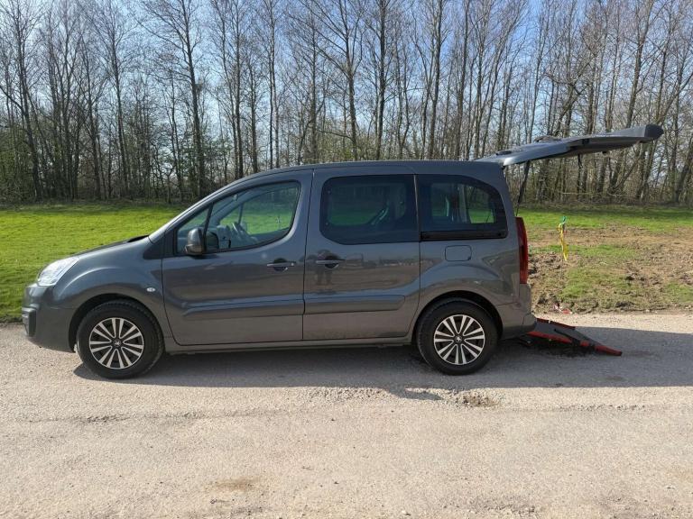 2019 Peugeot Partner Tepee Horizon 1.6 Hdi *2,000 MILES* WHEELCHAIR ACCESSIBLE VEHICLE WAV MPV Di...