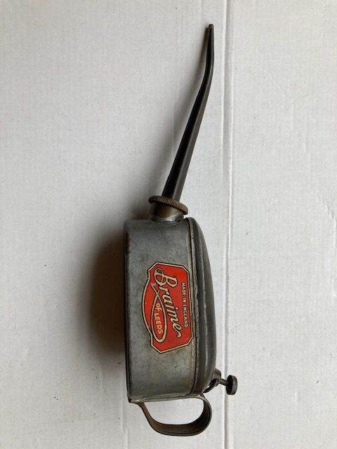 Braime oil can Model No 9, ½ pint capacity, thumb pump action, 1955