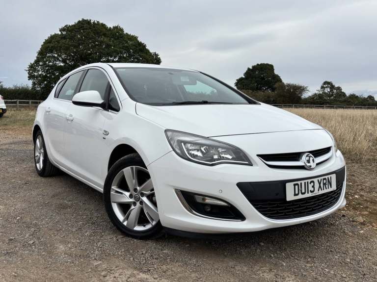 2013 Vauxhall Astra 1.6 16v SRi Hatchback Petrol Automatic
