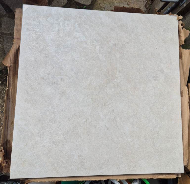 20x White Nustone premium porcelain paving slabs, 600x600x20mm.