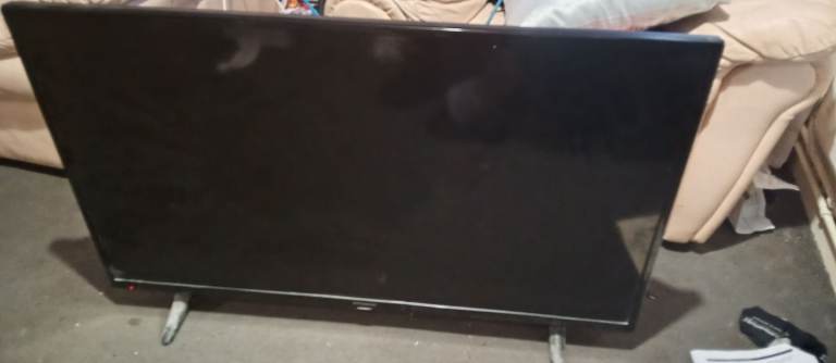 Polaroid smart television 
