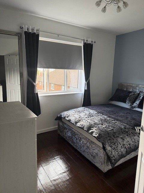 DOUBLE ROOM TO RENT BILLS INCLUDED