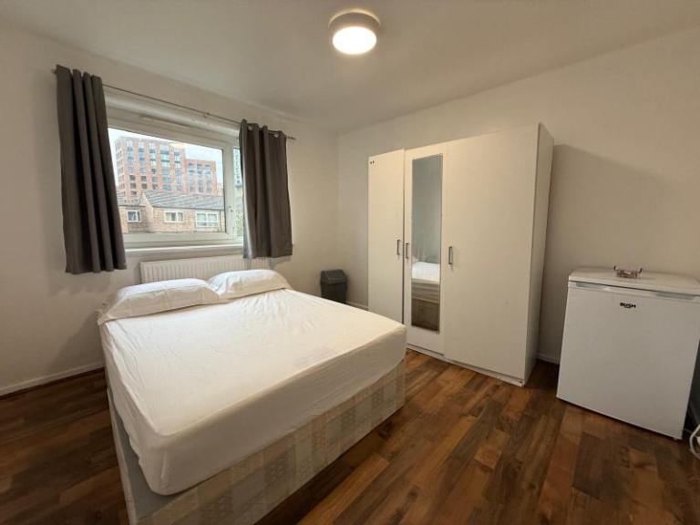 🍁Semi-Double Bedroom – Bromley-by-Bow, E3📍Bills Incl!!