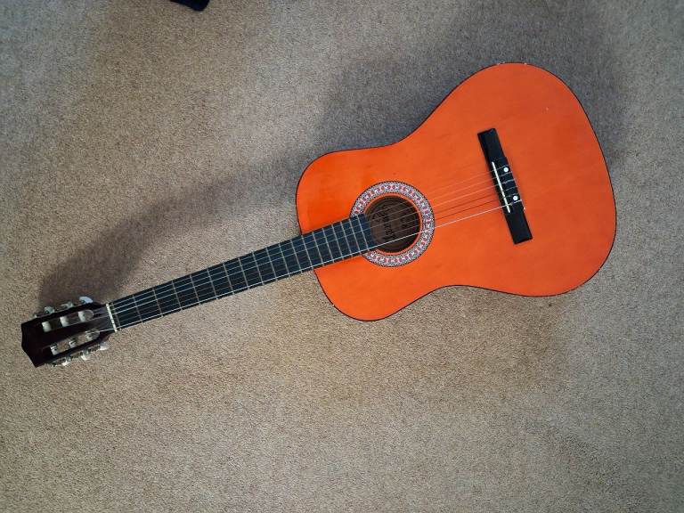 GUITAR 3/4 SIZE ACOUSTIC CLASSICAL STYLE LAUREN