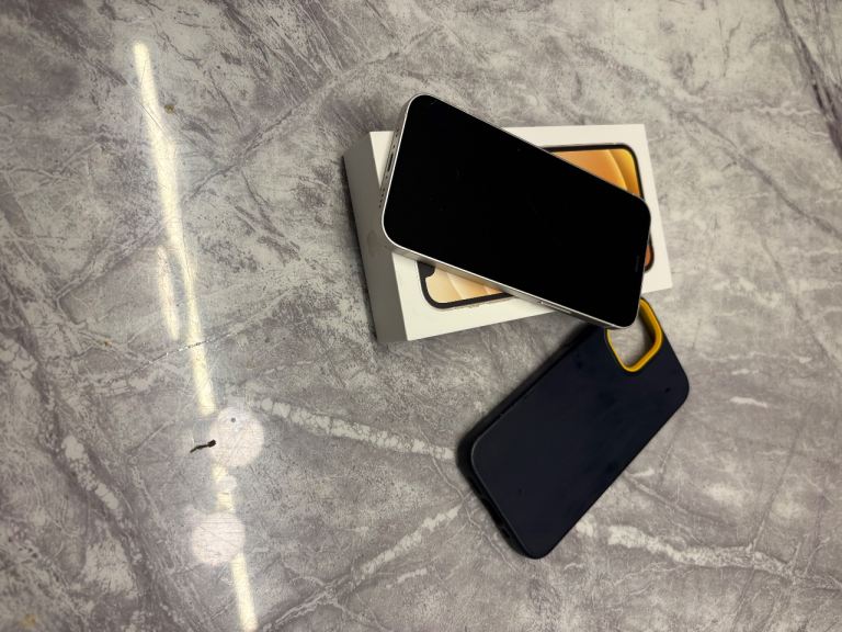 Apple iPhone 12 mini White 64GB Unlocked 