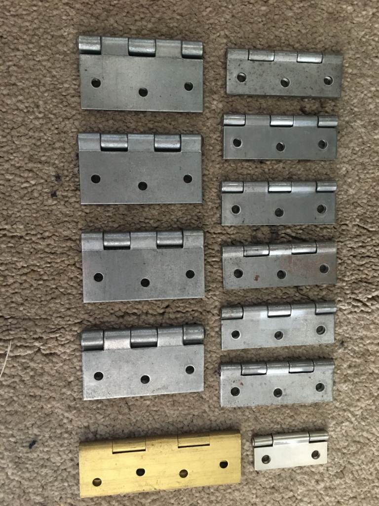 12 assorted strong hinges ( NEW )