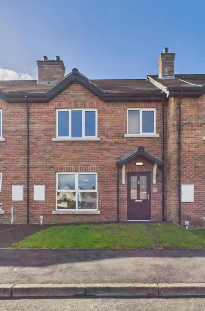 Spacious and modern 3 bed house to let in Tandragee