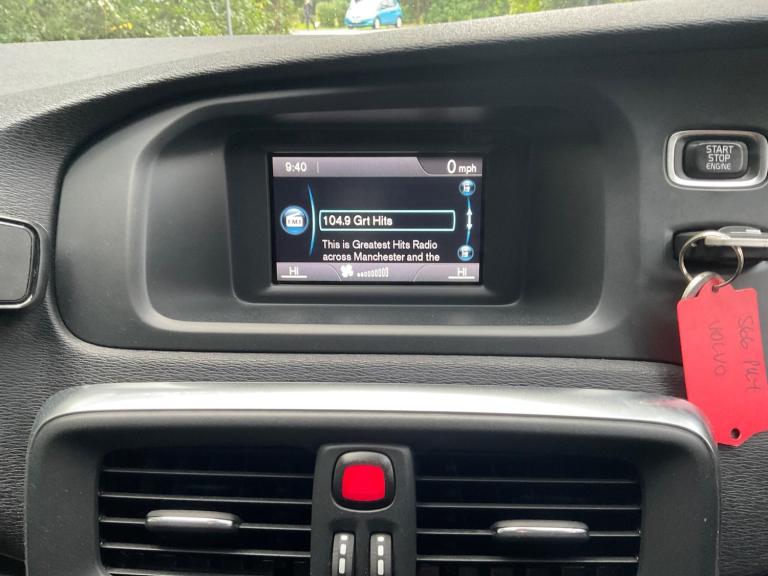 2015 Volvo V40 D2 Cross Country Lux Nav 5dr HATCHBACK DIESEL Manual