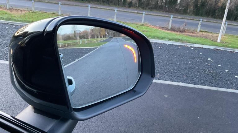 2022 Volvo XC40 Plus, B3 mild hybrid, Petrol, Dark ESTATE Petrol/Electric Hybrid Automatic