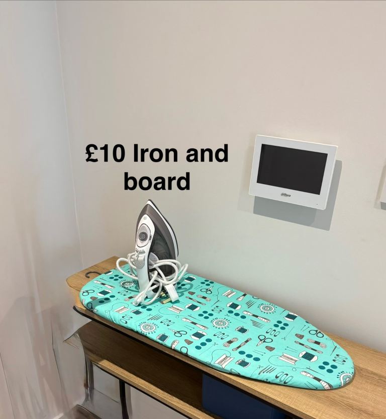 Phillips Iron and Ironing Board Set