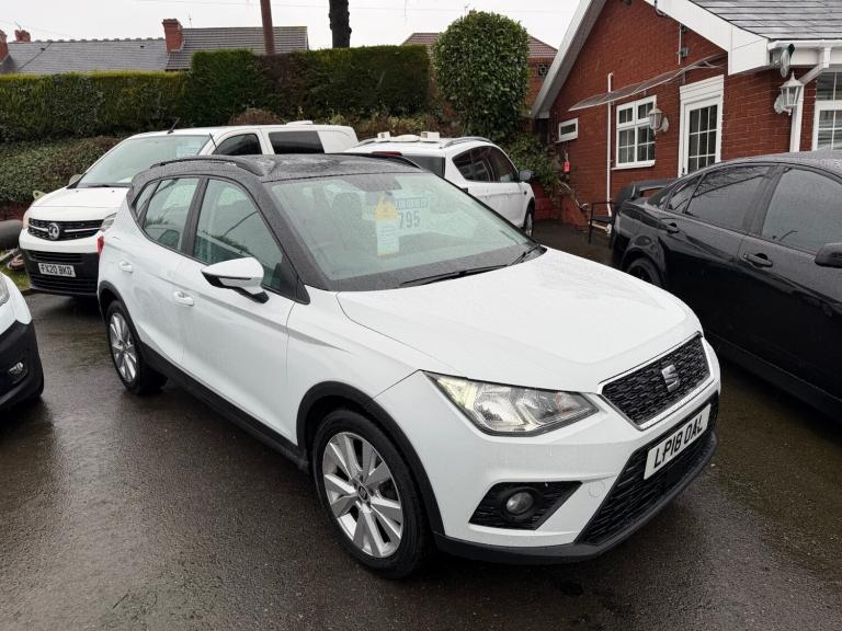 2018 18 SEAT ARONA 1.6 TDI SE TECHNOLOGY LUX SUV WHITE DIESEL 2 OWNERS FSH