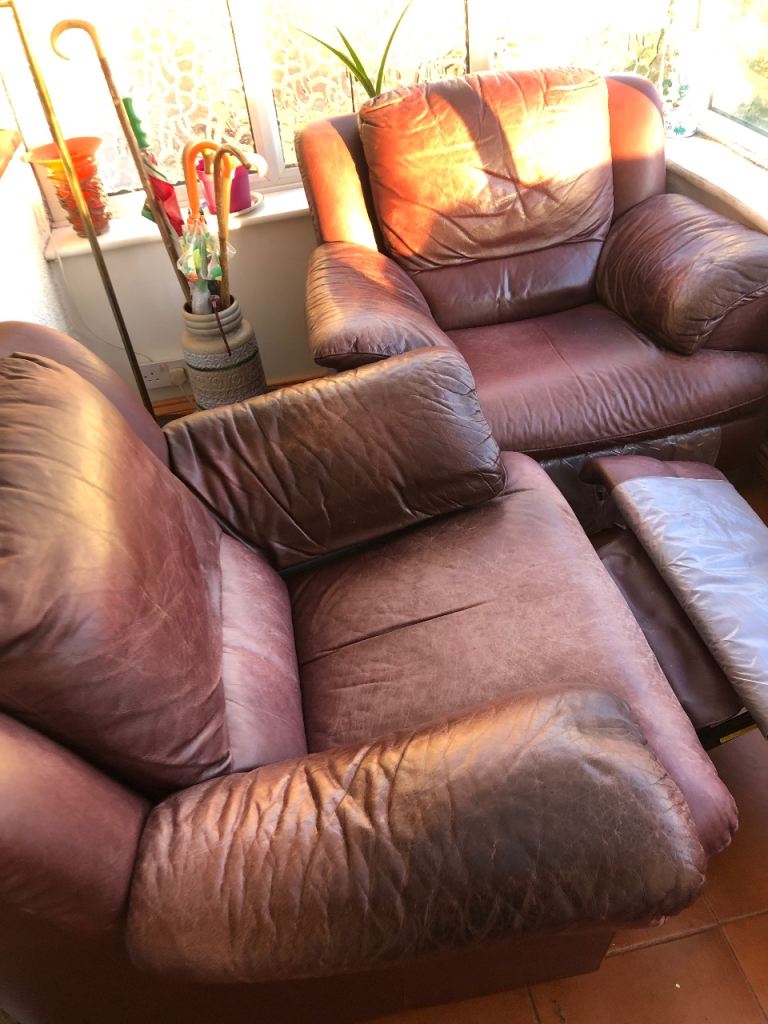 FREE to collect 2 recliner manual armchairs leather x 2