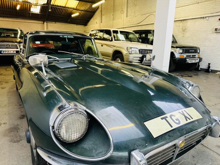  Jaguar E-Type Manual