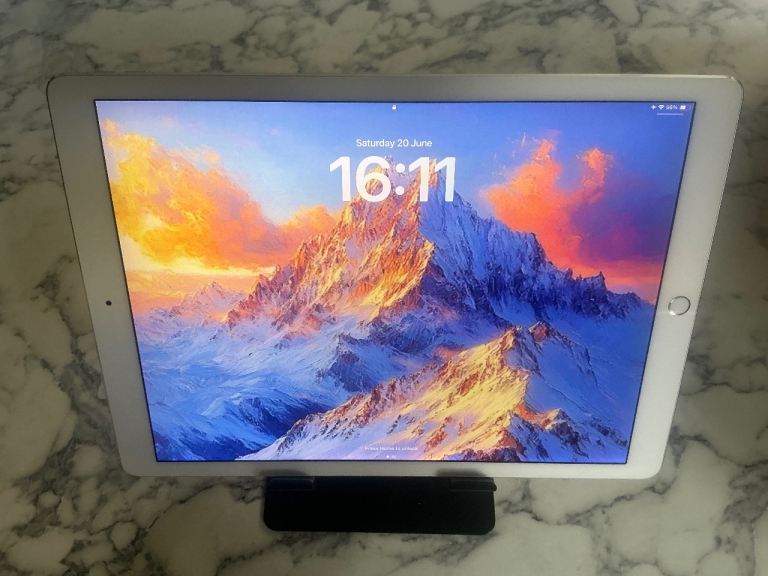 iPad Pro 2nd generation, 256gb WiFi & Cellular, 12.9 inch, Silver 