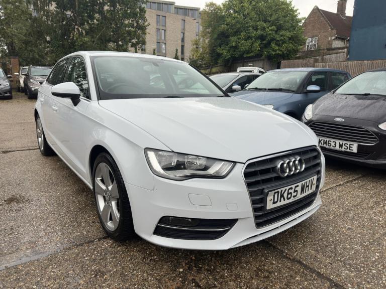 AUDI A3 1.4 TFSI CoD Sport 2015