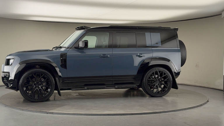 2022 Land Rover Defender 110 3.0 D300 MHEV X-Dynamic HSE SUV 5dr Diesel Auto 4WD Euro 6 (s/s) (30...