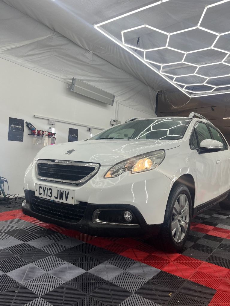 Peugeot, 2008, Hatchback, 2013, Manual, 1560 (cc), 5 doors