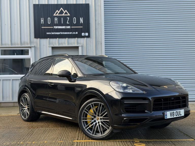 PORSCHE CAYENNE 4.0 V8 E-Hybrid 17.9kWh Turbo S 2021