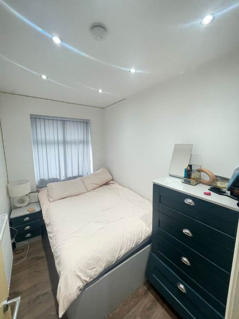 One Bed Flat Bills Included Opp McDonald/Tesco-Chorlton-M21