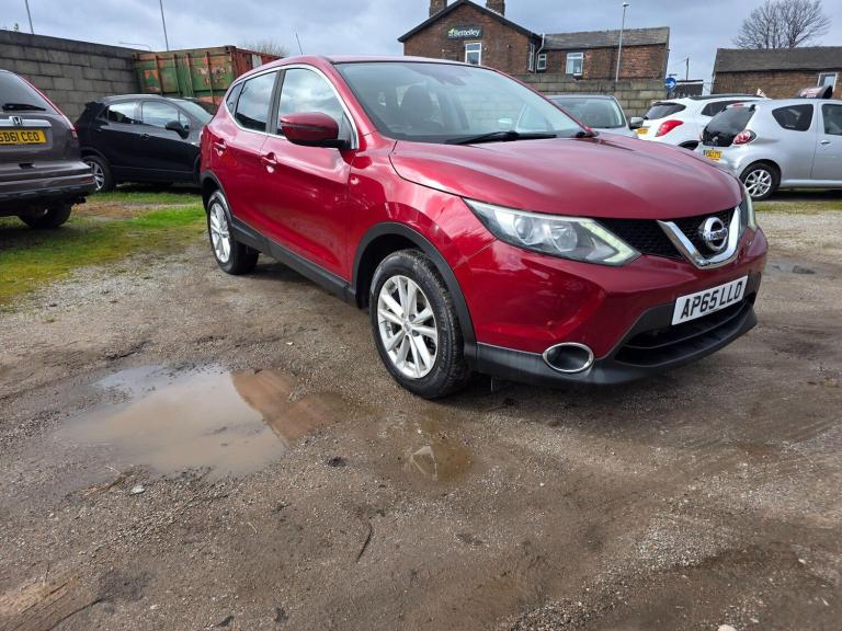 2016 Nissan Qashqai 1.2 DiG-T Acenta [Smart Vision Pack] 5dr Xtronic HATCHBACK PETROL Automatic