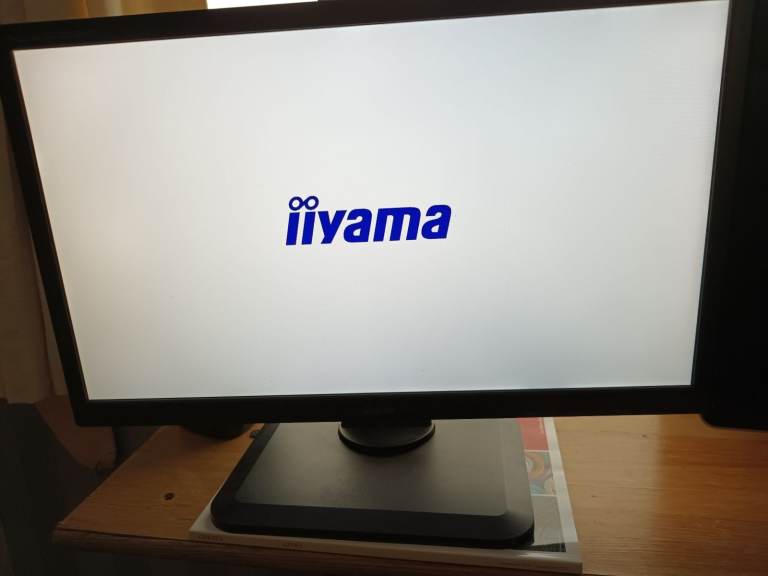 Iiyama ProLite B2283HS 22 inch Monitor Good Working Order Free local delivery
