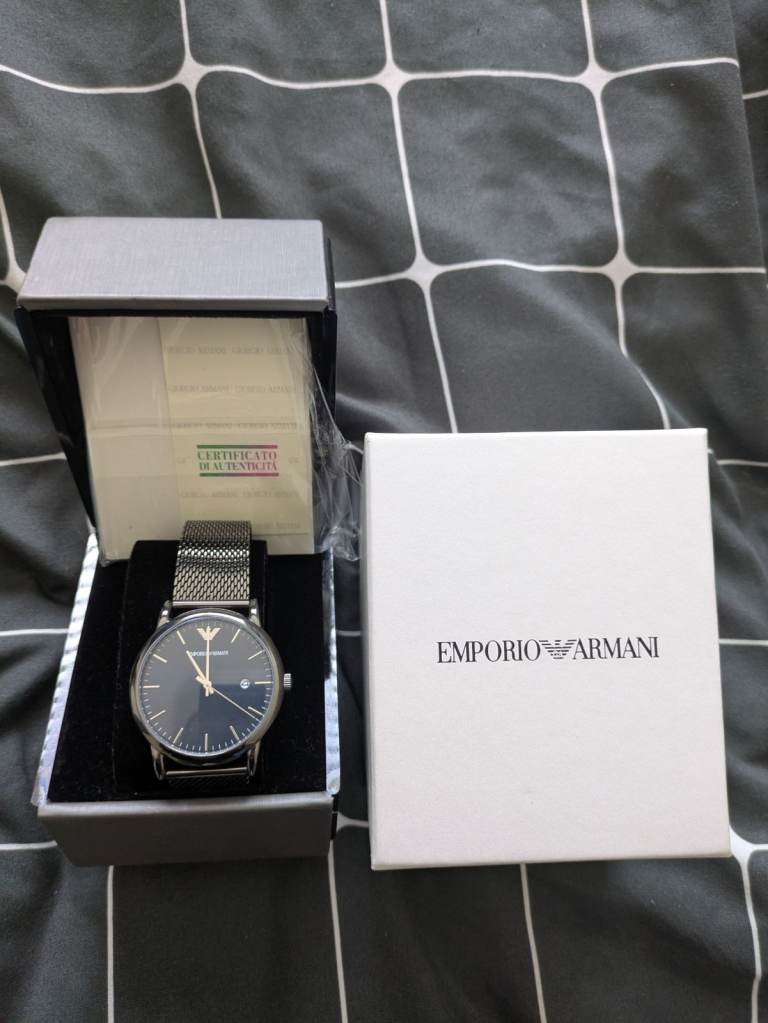 Final offer:Stylish Emporio Armani classic watch